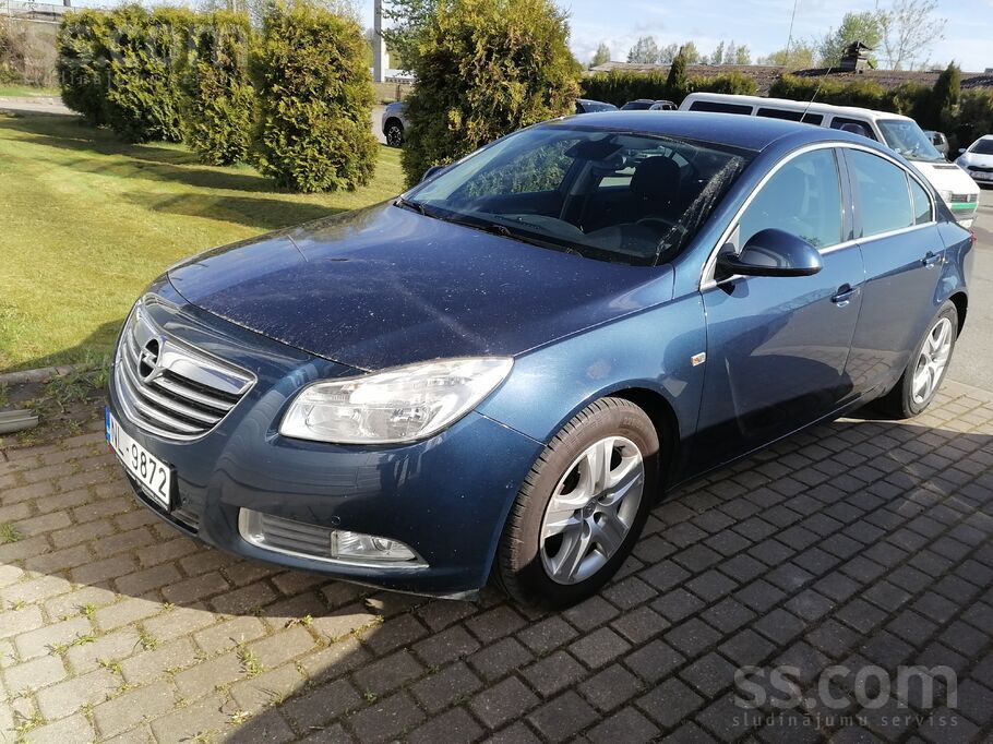 No Vācijas, Opel insignia .2.0dīzelis .96 kw, ļoti ekonomisks auto ar manuāl