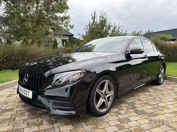 Mercedes Cena ar Pvn. Uzņēmums pārdod Mercedes benz E220D 4