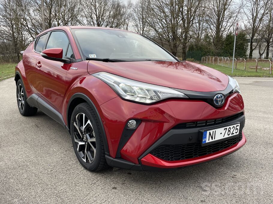 Toyota C-Hr Crossover 1.8 Hybrid, Automāts, 2020g.
Aprīkojums:
- Full Led