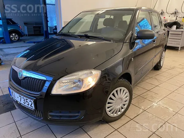 Škoda Fabia
Auto labā tehniskajā un vizuālajā stāvoklī. 
Auto iespējams ap