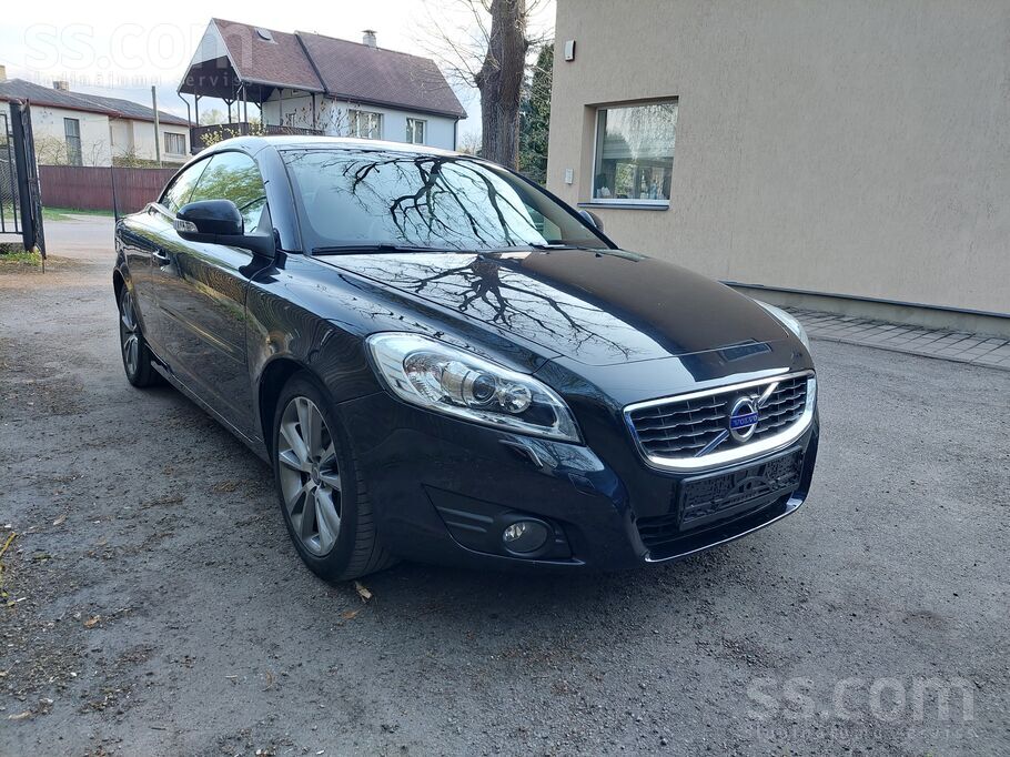 Dīzelis, 5.Cilindru motors, Autonomā apsilde, 

Adaptīvās gaismas, 
Apsil