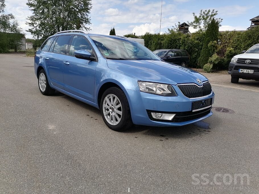 Automāšina teicamā stāvoklī , Ar Orģinālu nobraukumu, pilna servisa vēsture,