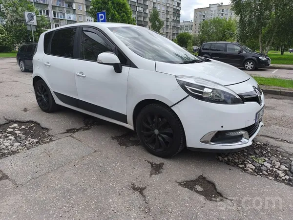Renault Pārdod Renault Scenic 1.6Dci - 96kw /130Zs-2Faceli