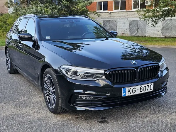 BMW Ļoti kopts auto ar ļoti bagātīgu komplektāciju. 