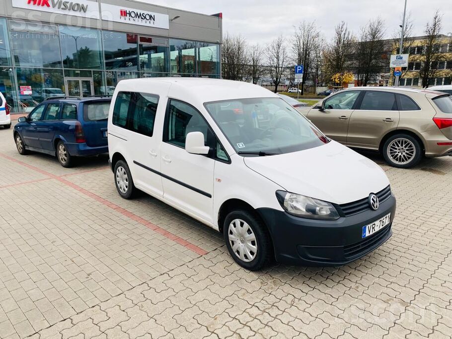 Volkswagen Uzņēmums pārdod 5vietīgu VW Caddy 2012g. 1.6 Tdi. 