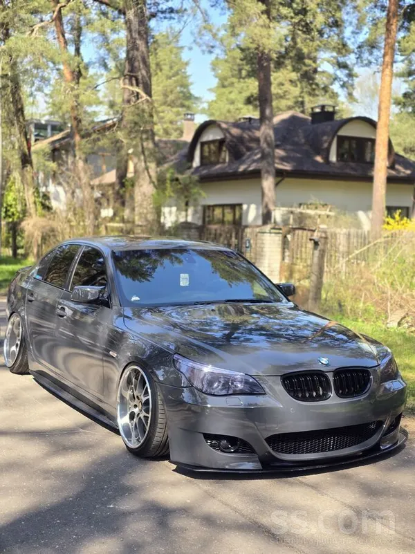 BMW BMW e60 545i N62B44 245kW 333hp ar 6ātrumu mehānis
