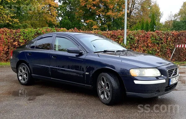 Volvo Volvo s60 в хорошем состоянии. 