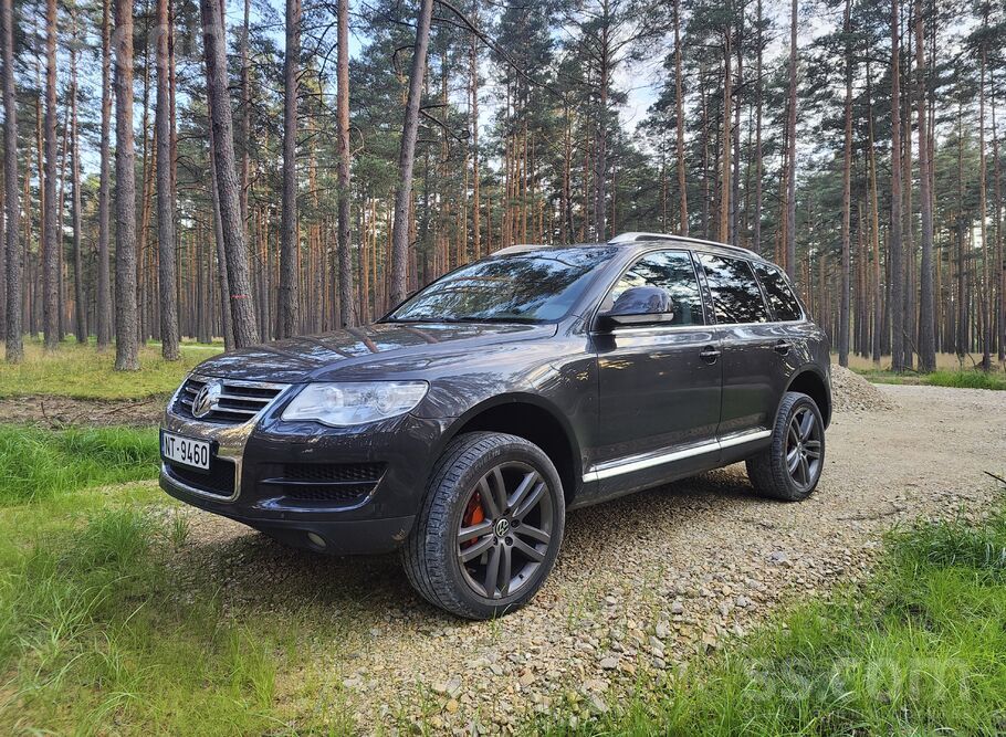 Volkswagen Pārdošanā VW Touareg 3.0 tdi 165kw.