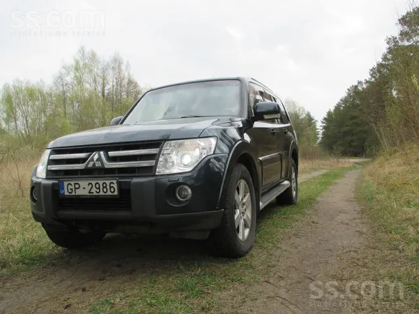 Mitsubishi T. O. 23.03.27 мест. Налоги оплачены. Новые акумы.