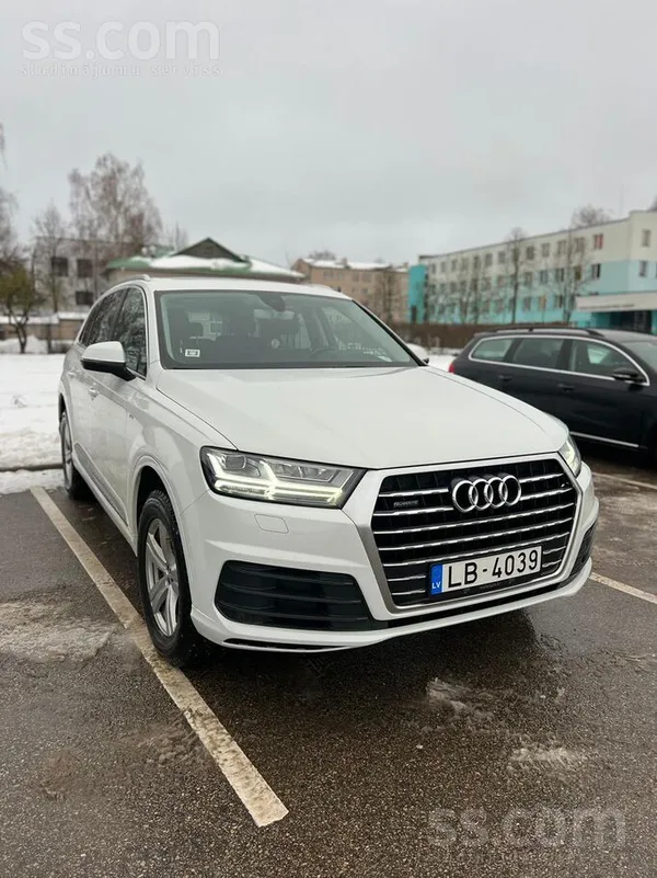 Audi Продаю Audi Q7, оригинальный пробег, прозрачная ис