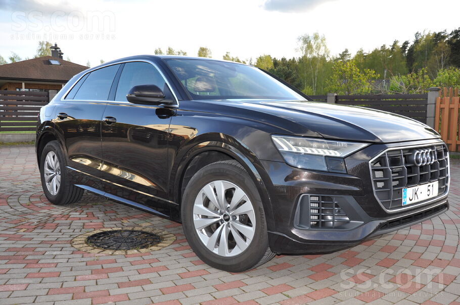 Jauns auto iegādāts Latvijā pie dīlera. 
Ziemā netiek lietots, jauna auto s