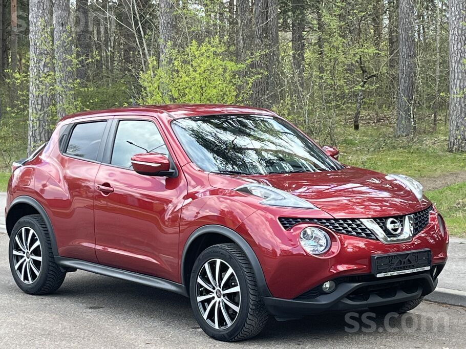 Nissan Juke ar benzīna dzinēju.