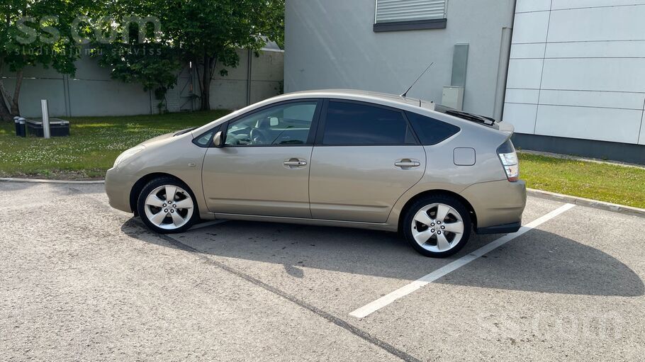 Toyota Prius 11.03.2005.gads, 1.5 Hybrid/lpg
- veikta pilna apkope - eļļa