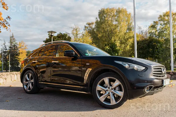Infiniti Infiniti Qx70S - Sporta modelis