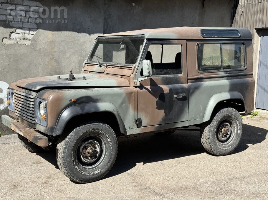 Land-rover Land Rovere Defender 90 2, 5 Tdi (300) 116 zs/ 86k
