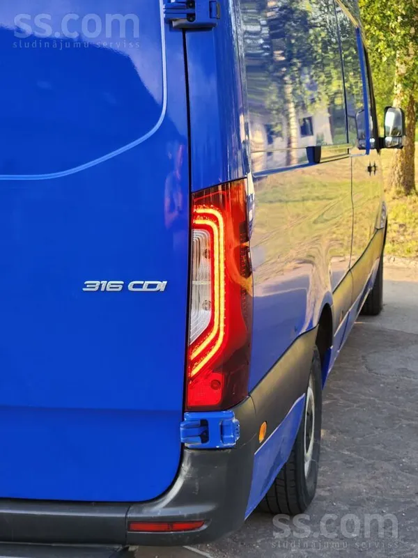 Mercedes Pārdod Mercedes-Benz Sprinter Maxi, 2018.gads 2.1.