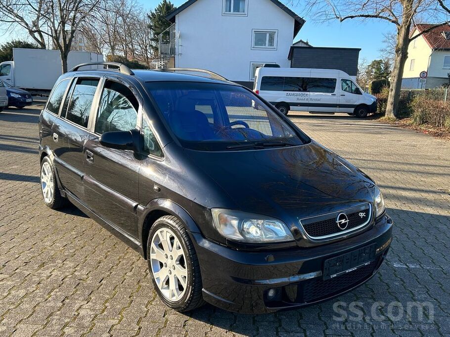 Opel Oriģināls Opel Zafira A Opc ar 2, 0 Turbo motoru, 