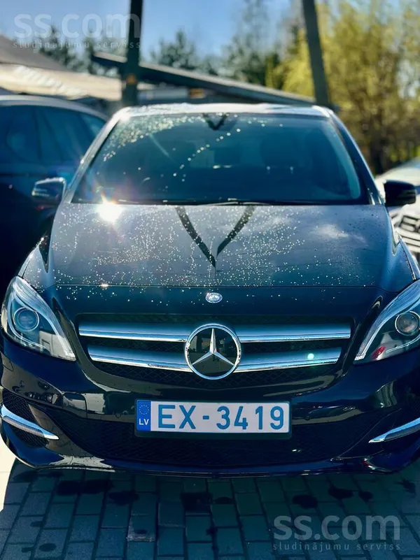 Mercedes - 1