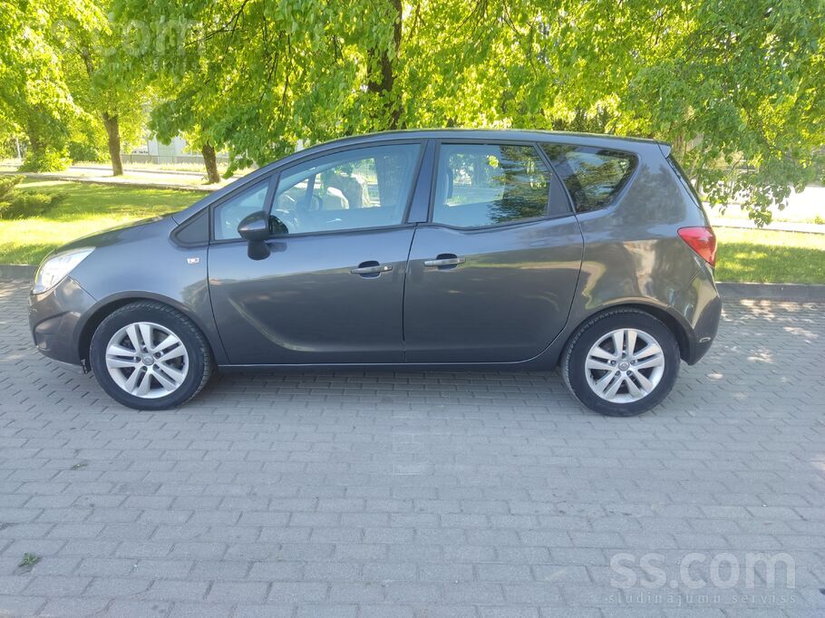 Opel Meriva-B 2011.gada, 1, 7 litru/81kW dīzelis. Latvijā nav lietota, labā
