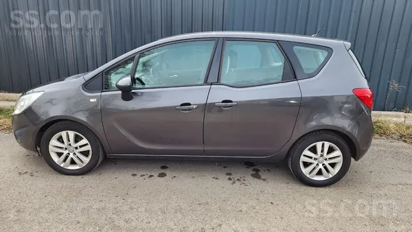 Opel Opel Meriva-B 2011.gada, 1, 7 litru/81kW dīzelis. 