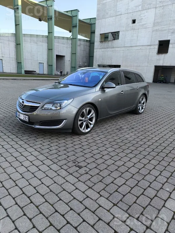 Opel Машина из Германий. Opel Insignia Tourer Sw. Перва