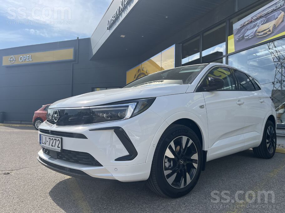 Oficiālais Opel dīleris tirgo Opel Grandland
Turbo benzīna motors ar aut