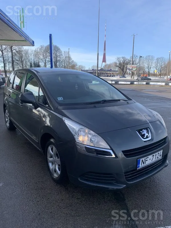 Peugeot Pārdodu ģimenes auto Peugeot 5008, 1.6 dīzelis. 