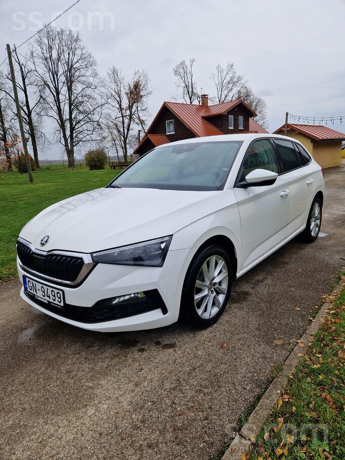 Automašīna no Vācijas teicamā tehniskā un vizuālā kārtībā, dinamiska, ekonom