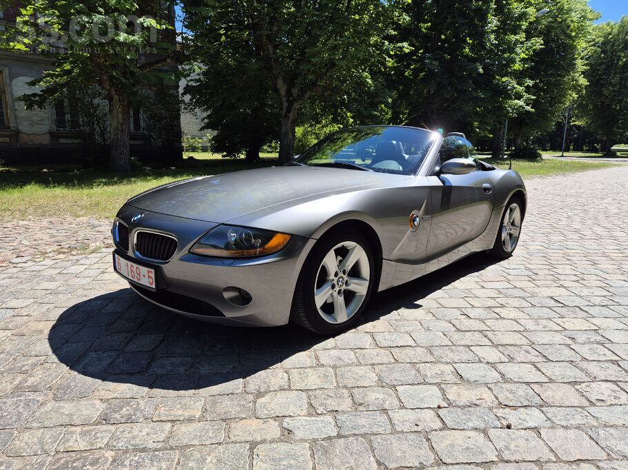 Pārdod BMW Z4, kabriolets, 2.5 benzīns, 141kw/192Zs
Jauna TA bez aizrādījum