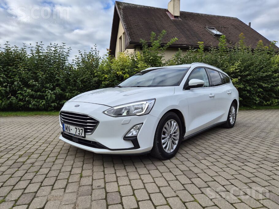 Ford Ford Focus ar automātisko ātrumkārbu -8 ātrumi. 