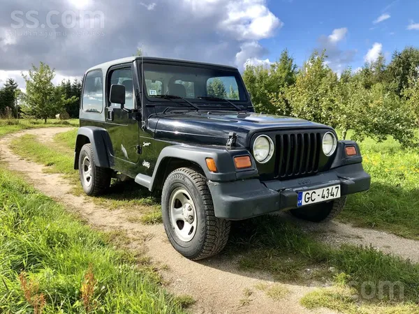 Jeep Pārdodu Jeep Wrangler labā tehniskā kārtībā. Noņem