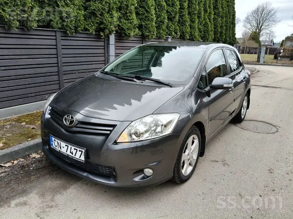 Toyota Pilnīgi jauna TA. Pārdodu Toyota Auris (pārejas mo