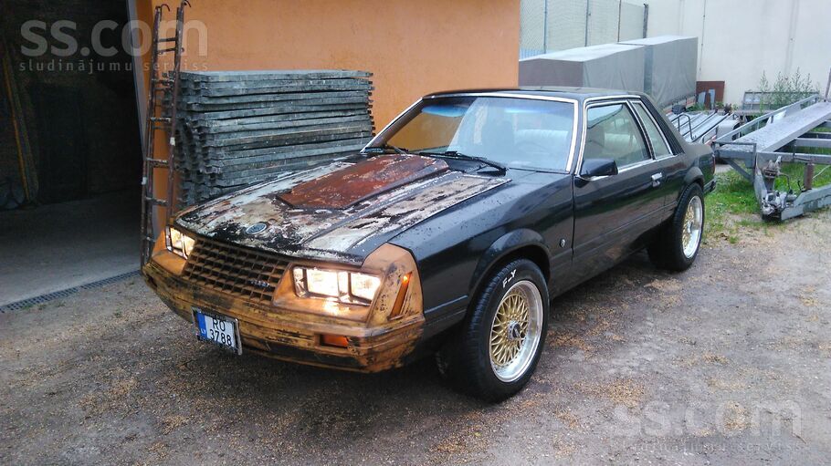 Pardodas ar apskati lidz 26.07.2026,
versija Mustang Ghia, dzinejs V6, rie