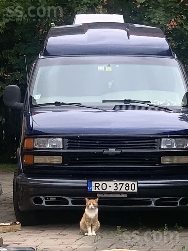 Chevrolet Pārdodu Chevrolet Express Explorer. gaz/benzins ce