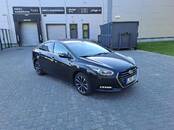 Automašīnai ir veikta apkope pie Inchape motors, visa vēsture. Oriģinālais n