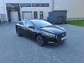 Automašīnai ir veikta apkope pie Inchape motors, visa vēsture. Oriģinālais n