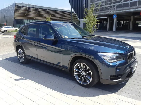 BMW X drive 20D, 2.0 Dizelis, sport line, tumšs auduma