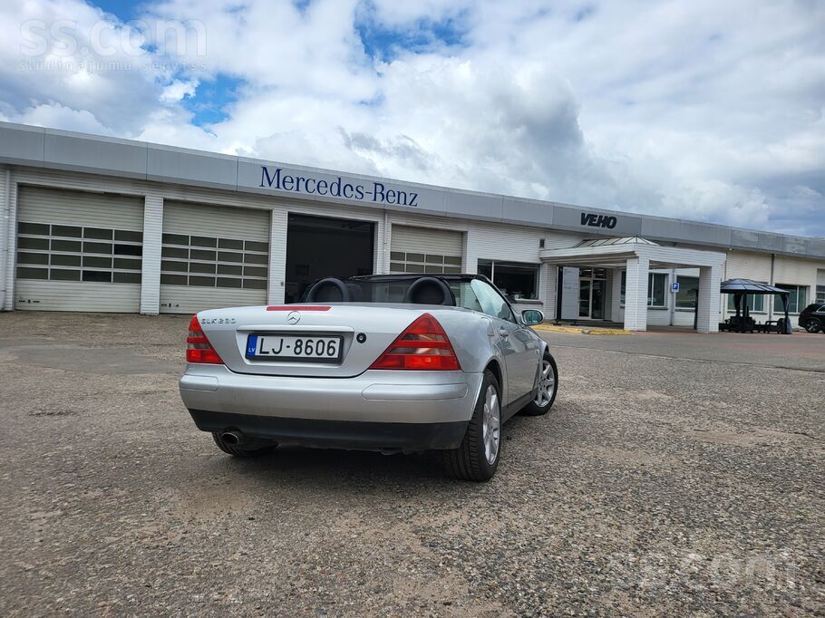 Mercedes Slk 230 kompressor, cabrio
tehniski labā stāvoklī.
Izmantots tie