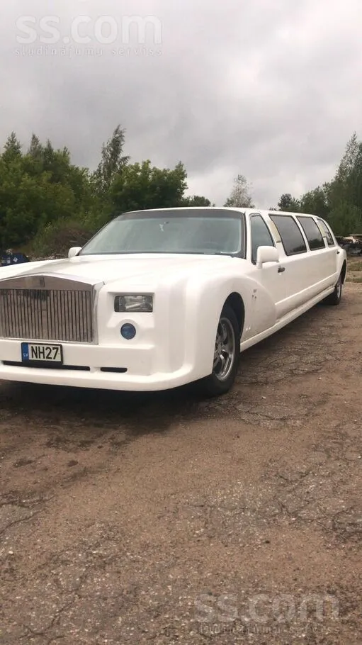 Others Лимузин, дизайн Rolls Royce. 1 водитель + 8 пассаж