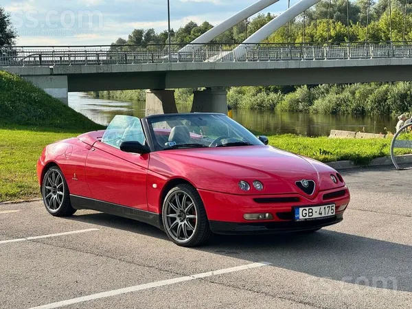 Alfa-romeo Divvietīgs Spider Lusso 3.0 V6 (916) ar oriģinālās