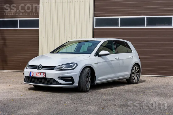 Volkswagen Ļoti labā tehniskā un vizuālā kārtībā. 