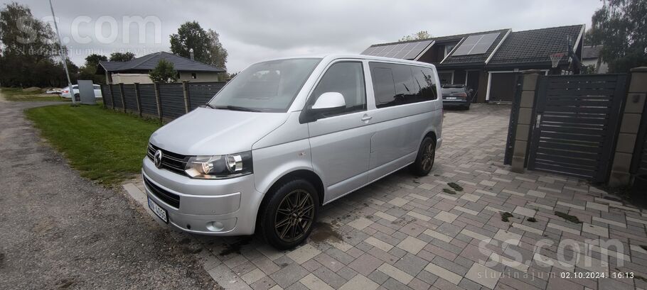 Pārdod VW Caravelle. Astoņas sēdvietas. 
2.0Tdi 103kw. Automātiskā ātrumkār