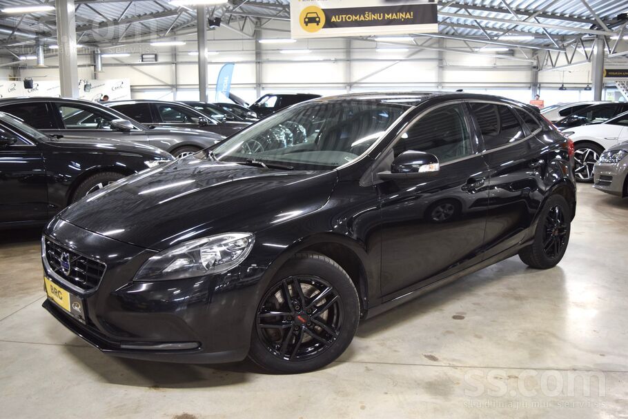 Volvo Volvo V40 Kinetic A/t. 2016. gada. 2.0l dīzelis, 8