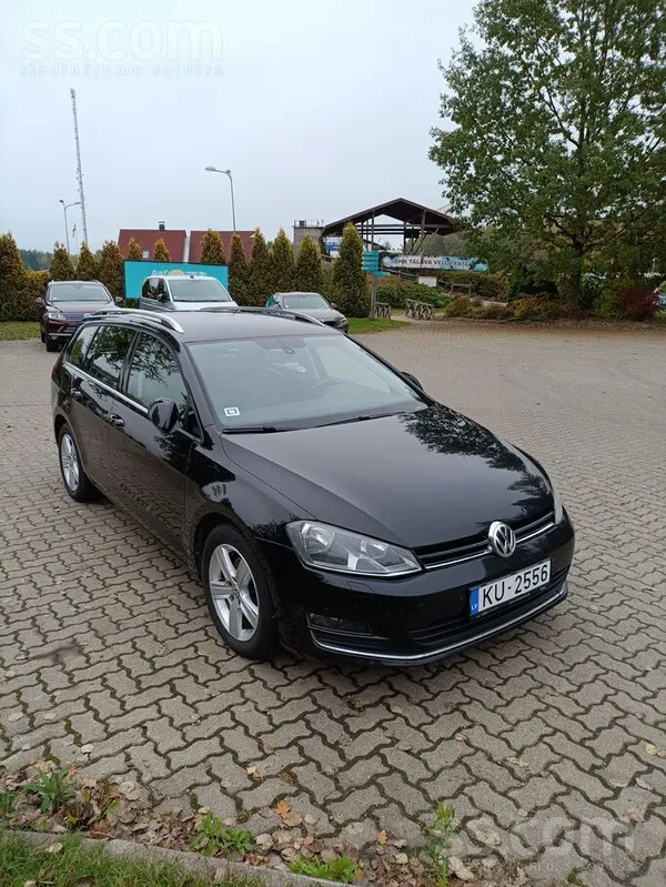 Volkswagen Pardod 7 golfu ar loti labu komplektaciju, labs te