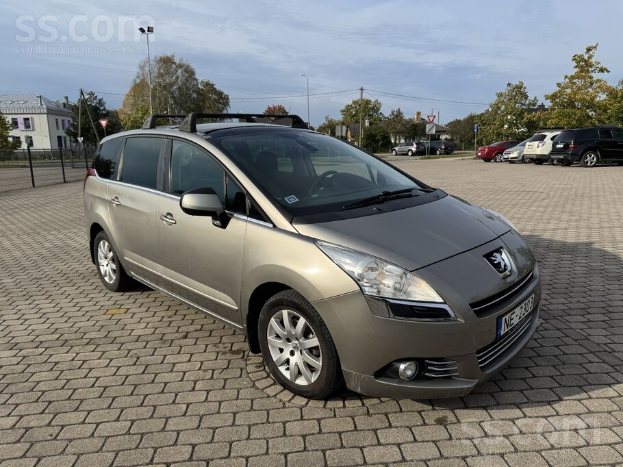 Peugeot 5008 1.6 dizelis. Ļoti ekonomiskā (5.3L/100km) Automātiska ātrumkārb