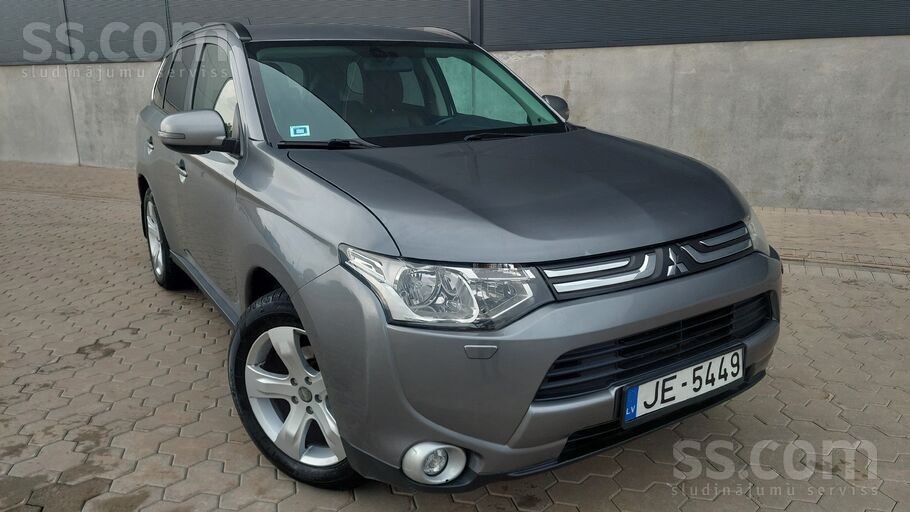 Tehniskā apskate ar pamatpārbaude.
Automāts. Mitsubishi Outlander 4X4 2.0