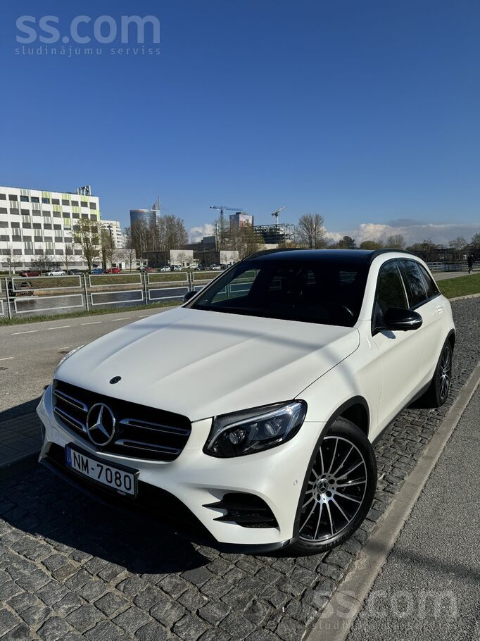 Mercedes-Benz Glc 250 d 4Matic Amg Design
Awd / 4Matic pilnpiedziņa, komfor
