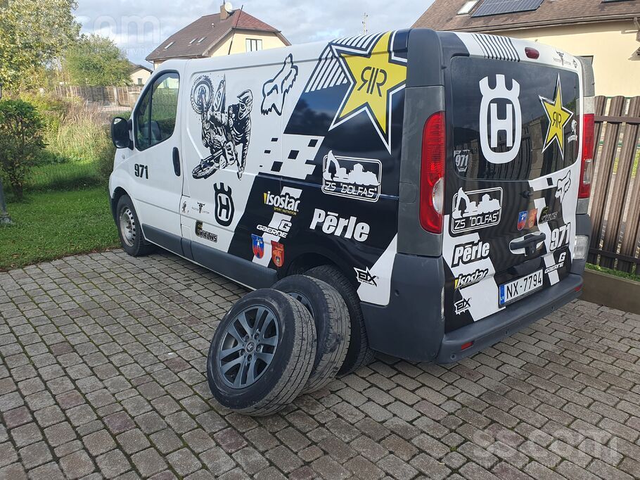 Renault Pardodu nenodzitu, koptu un tikai krossa moca parv