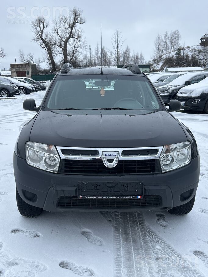 Dacia Automašina tikko ievesta, laba tehniskā un vizualā