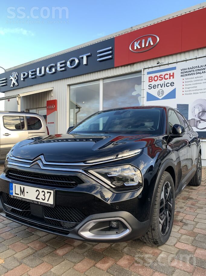 Autorizēts Citroën zīmola pārstāvis pārdod Demo automašīnu Citroën C4 Shine.